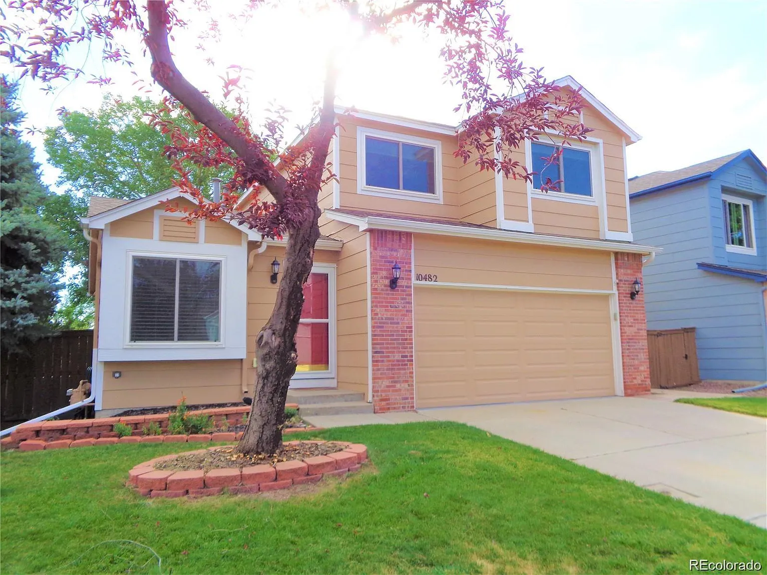 4 bed, 3.5 bath, 1961 sqft, $3,200 — Photo 2