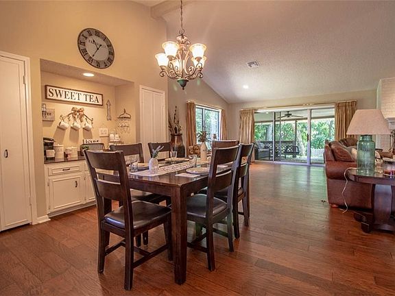 3rd image of 3211 Brannon Dr