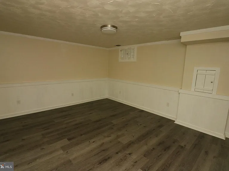9302 Frostburg Way — Photo 26