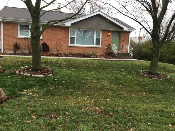 8815 W 101st St, Palos Hills, IL 60465