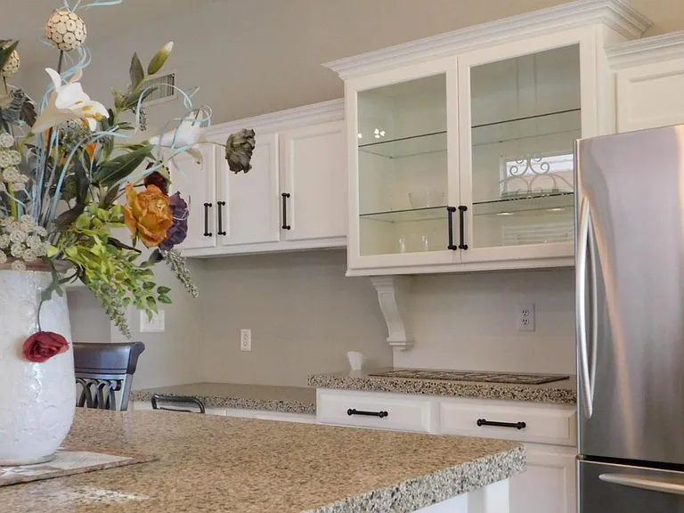 2075 W Riverside St — Photo 13