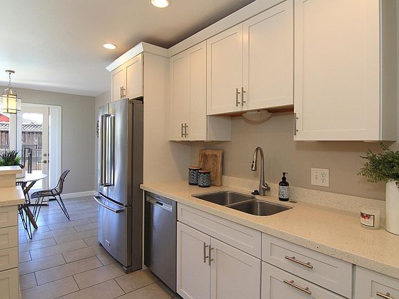 5th image of 804 Orchid Ave