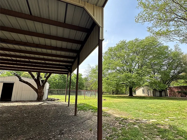 228 S Pearson Ln — Photo 23