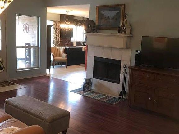 3rd image of 1105 Cimarron Ct