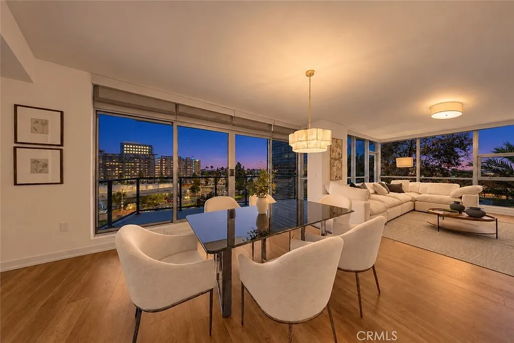 2 bed, 1472 sqft, $7,000 — Photo 2