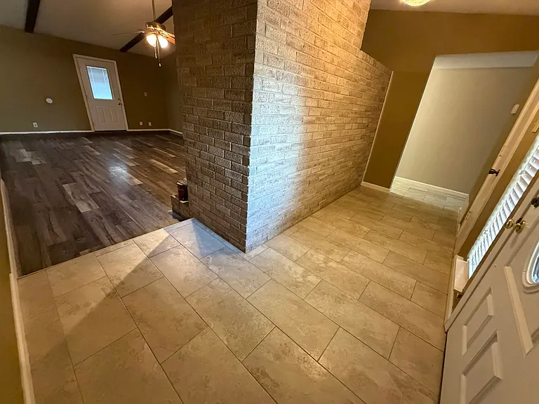 3902 Hardwood Ct — Photo 5