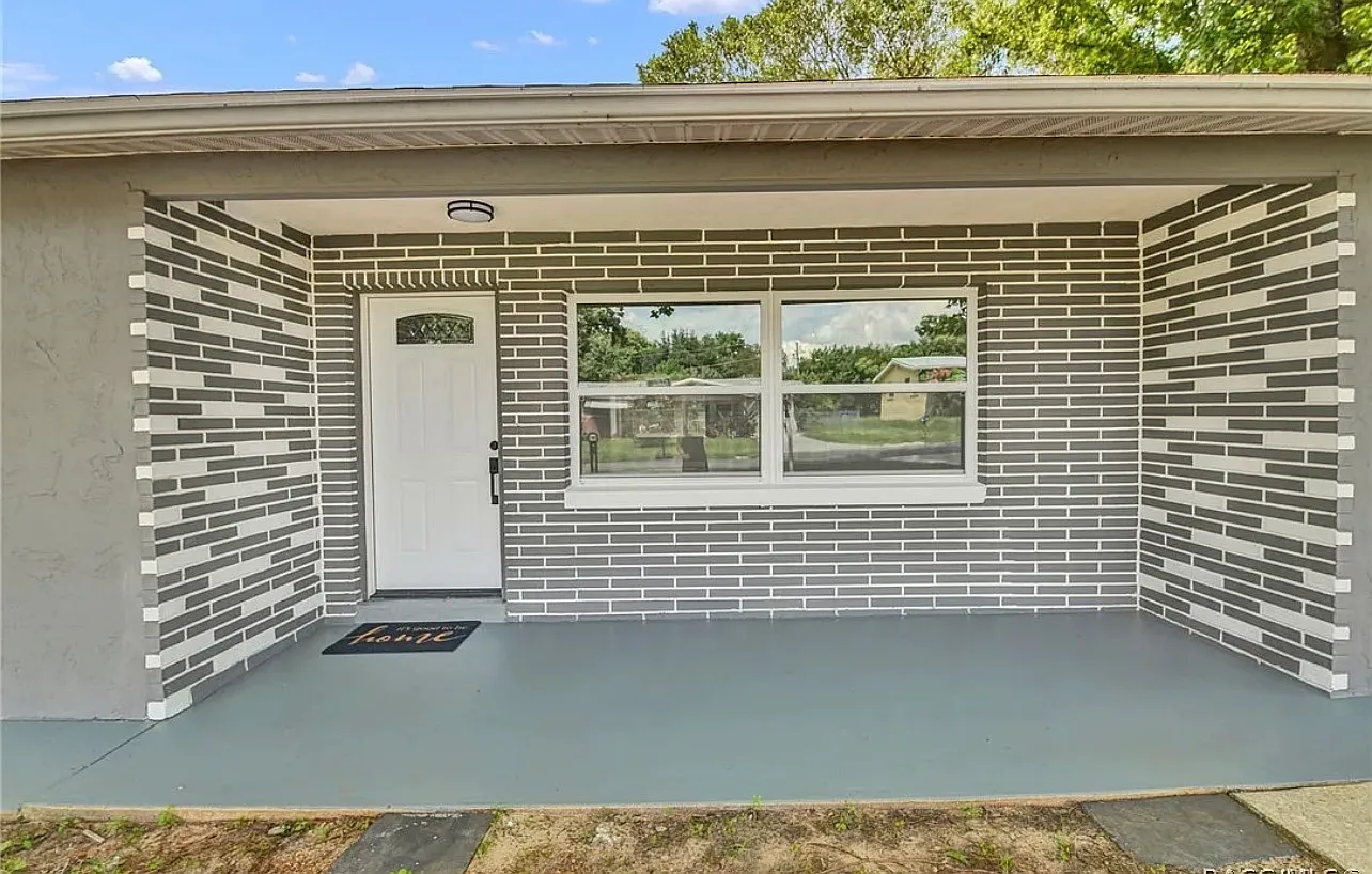 3 bed, 1318 sqft, $1,650 — Photo 2