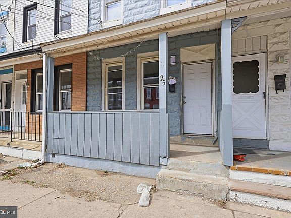 3rd image of 25 Lily St