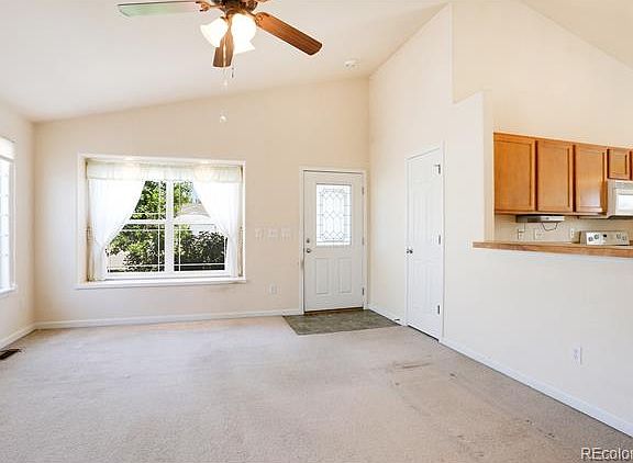 3rd image of 2918 Rock Point Dr