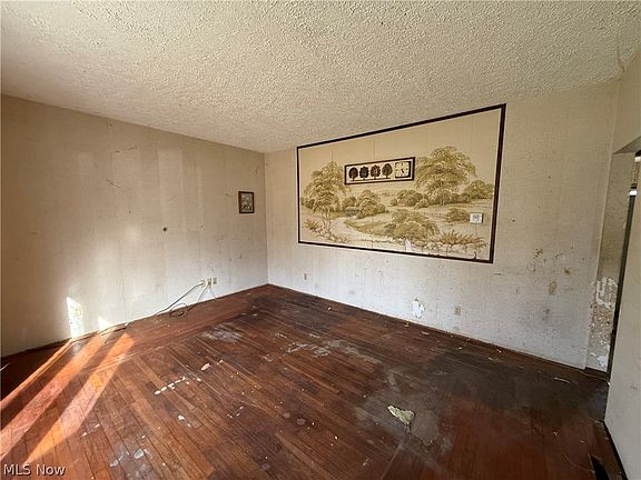 4th image of 116 5th Ave