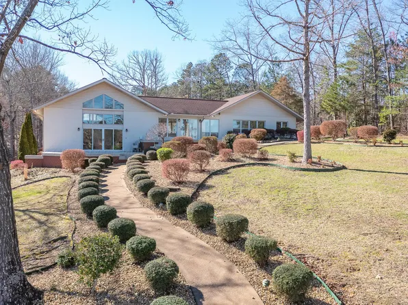 1056 Harbor Light Trl, Jasper, AL 35504