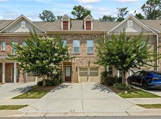 261 Mahone Dr, Lilburn, GA 30047