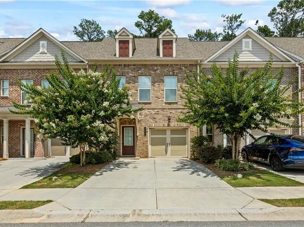 261 Mahone Dr, Lilburn, GA 30047
