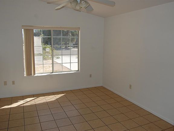 4th image of 10582 S Pearl Ave
