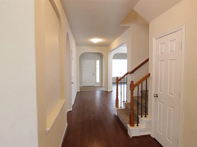 2027 Creek Run Dr — Photo 5