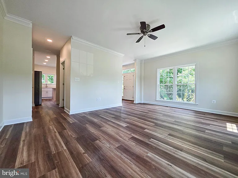 3300 Broker Ln — Photo 9