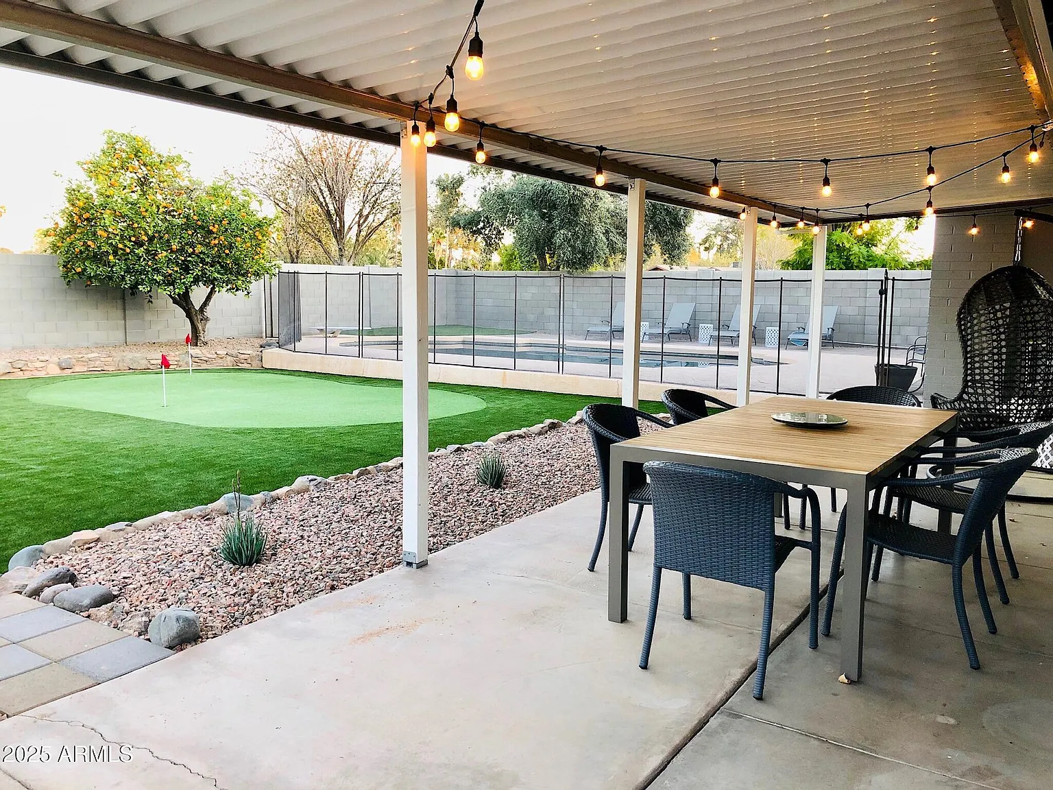 4 bed, 2.0 bath, 2145 sqft, $4,500 — Photo 1