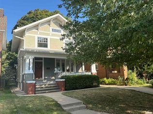 1102 N Institute Pl, Peoria, IL