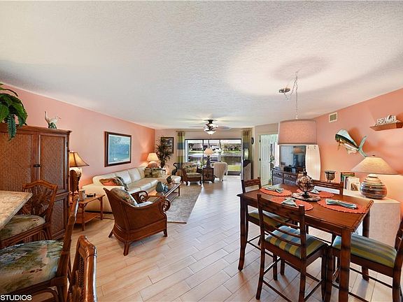 5th image of 6000 SE Martinique Dr APT 102