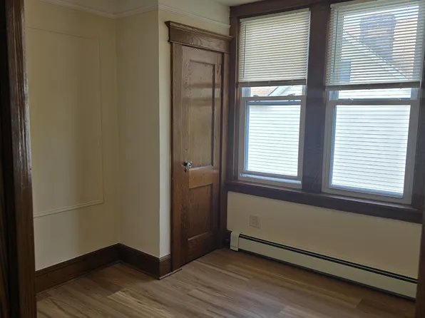 209 Columbus Place image 10 of 14