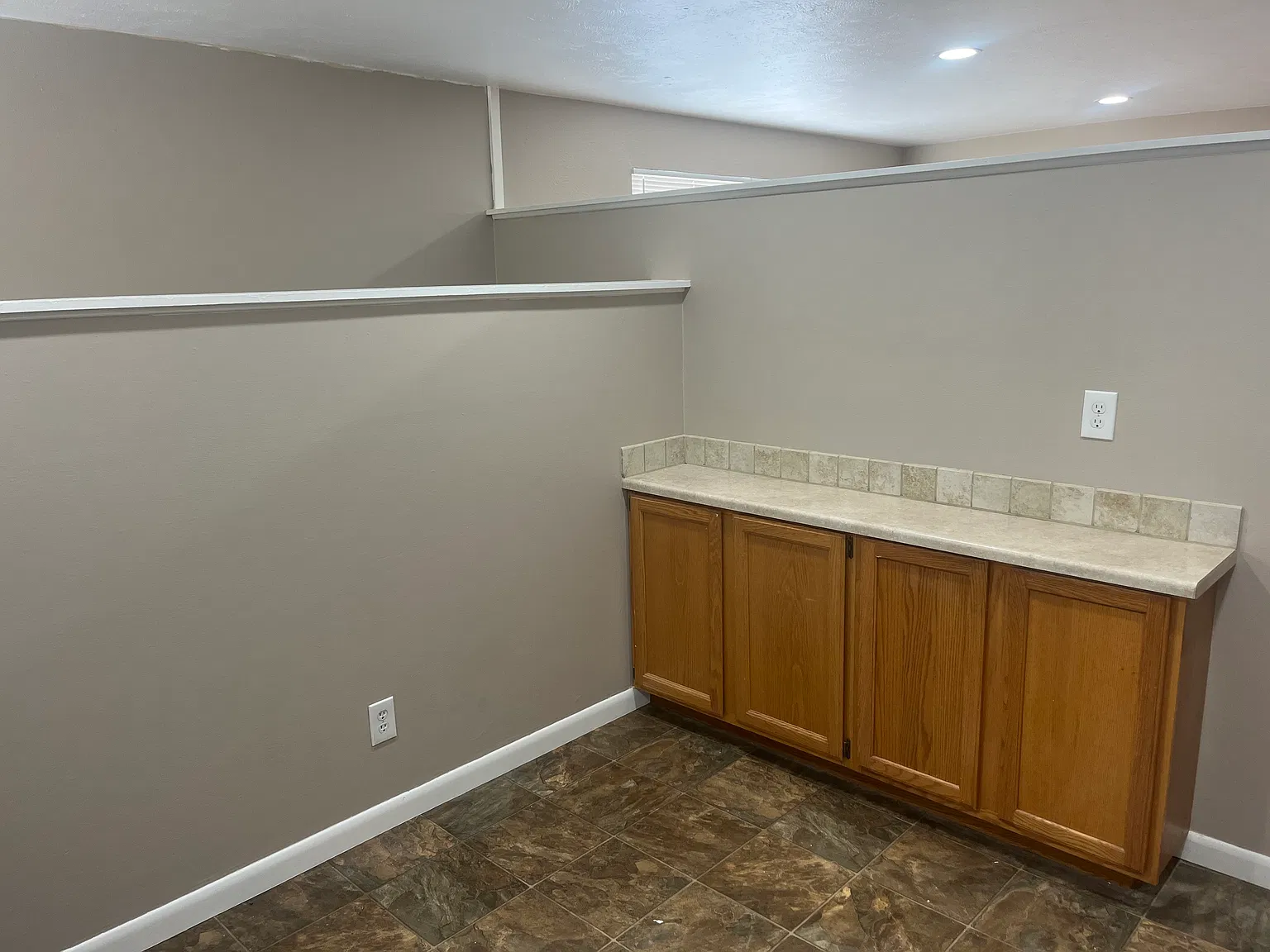4 bed, 1700 sqft, $2,300 — Photo 3