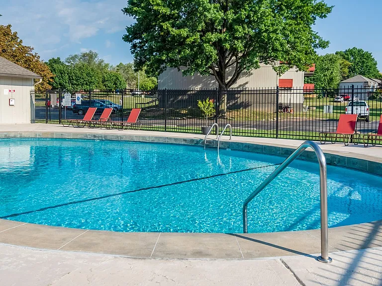 Applewood At The Cove Apartments — Photo 35