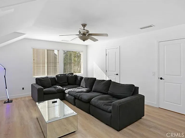 23679 Ridgeway — Photo 38