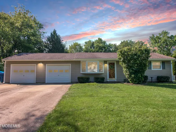 35 Dawn Cypress Lane, Jackson, NJ 08527