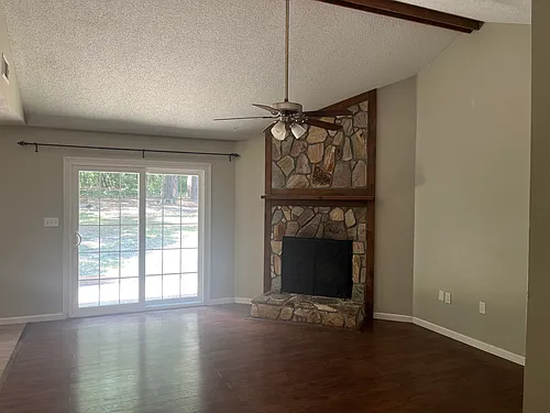285 Willow Ave Photo 1