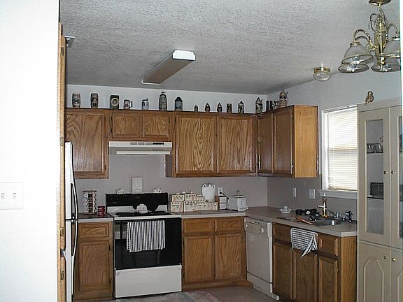 3rd image of 2604 Tortuga Ln