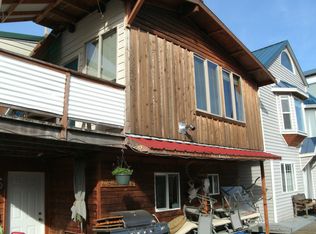 34326 Johnsons Landing Rd SLIP 8, Scappoose, OR