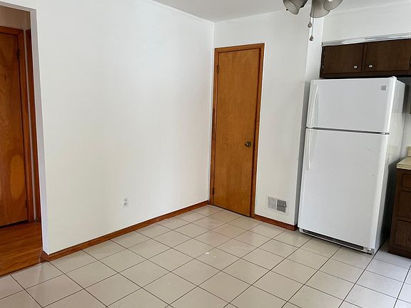 Eat in kitchen ceramic tile floors Freshly painted