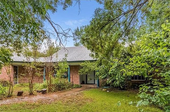 1st image of 7303 Whispering Creek Cir