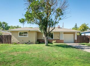 1135 E Hampton Way, Fresno, CA 93704