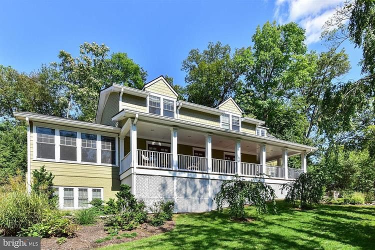 1st image of 309 W Alexandria Ave