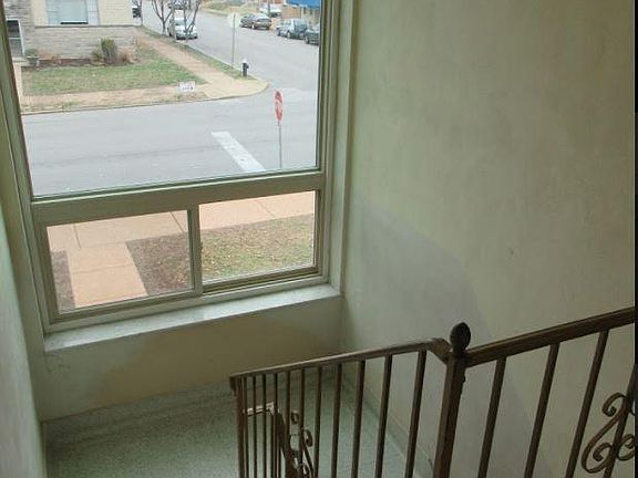 Entry Staircase