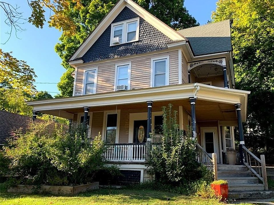 1st image of 52 West St