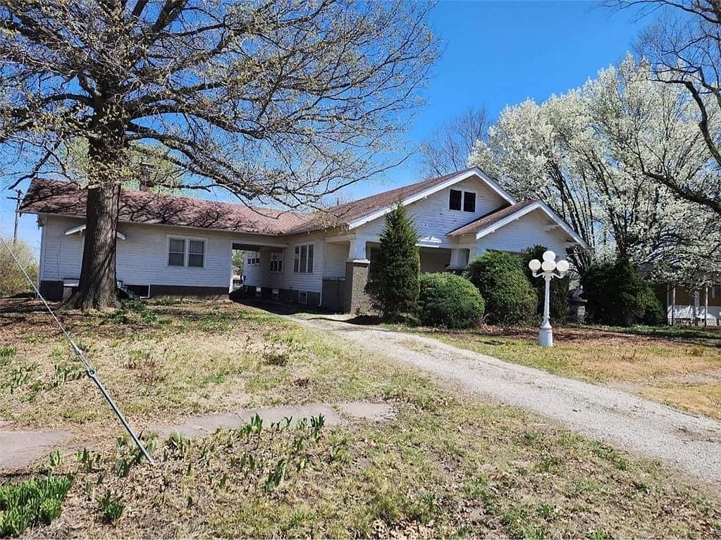 300 Main St, Cowgill, MO 64637 Zillow