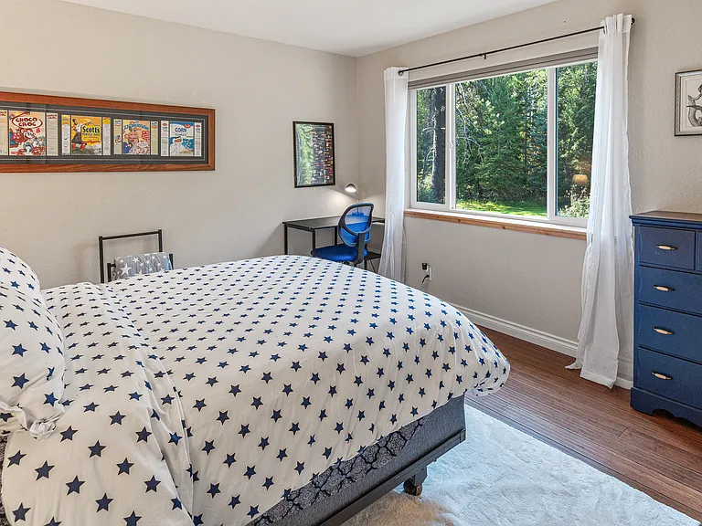 4274 Upper Pack River Rd — Photo 16