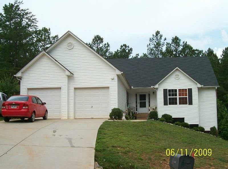 2nd image of 173 Pine Tree Dr