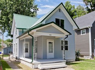 1220 1st St SW, Cedar Rapids, IA 52404