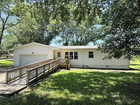 3rd image of 1608 Ely Dr