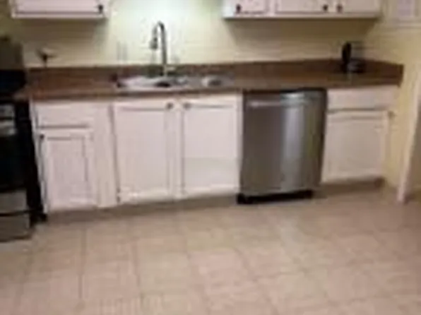 134 Buckeye Cir, Columbus, OH 43217