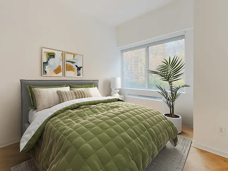 180 Riverside Blvd #10V — Photo 26
