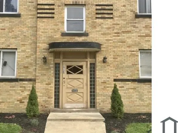 2725 Noble Rd, Cleveland, OH