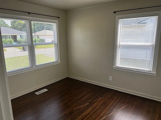 1504 E 49th Pl — Photo 13
