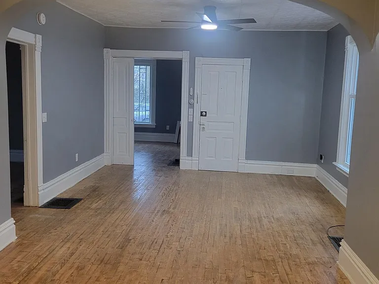127 Paddock Ave SE #2 — Photo 5
