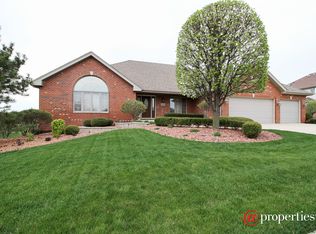 22404 Crimson Ln, Frankfort, IL 60423