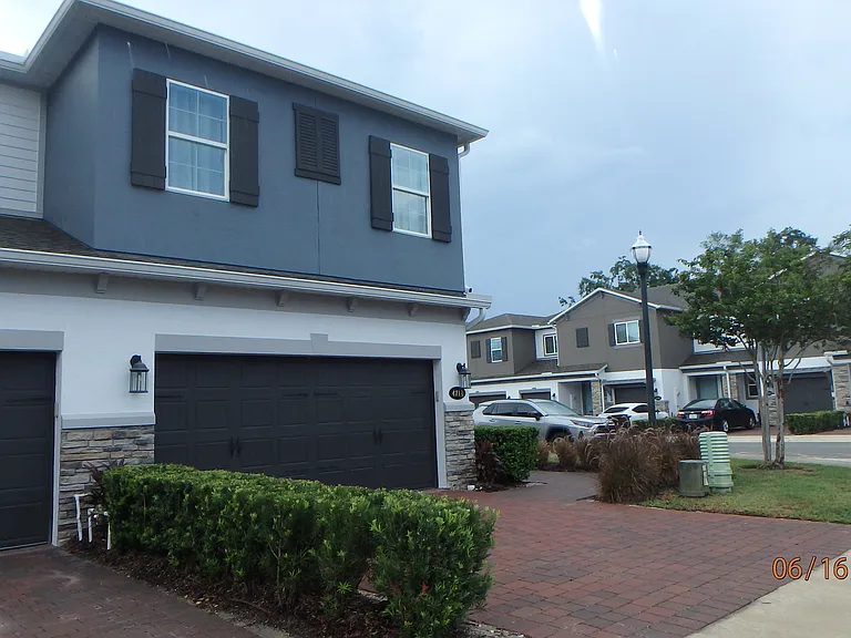 4718 New Orleans Cv — Photo 2