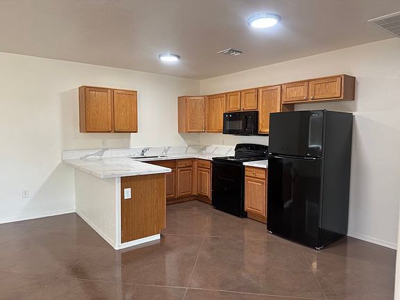 4th image of 4324 Sth Ave #1